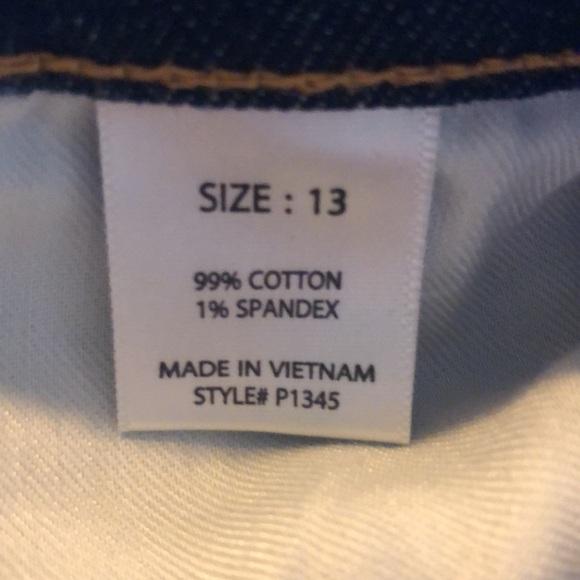 CELLO NWT Slight Barrel Leg Medium Wash Five Pocket Jeans Size 13 JR. - Picture 9 of 10